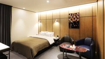 Basic Double Room | Desk, laptop workspace, free WiFi