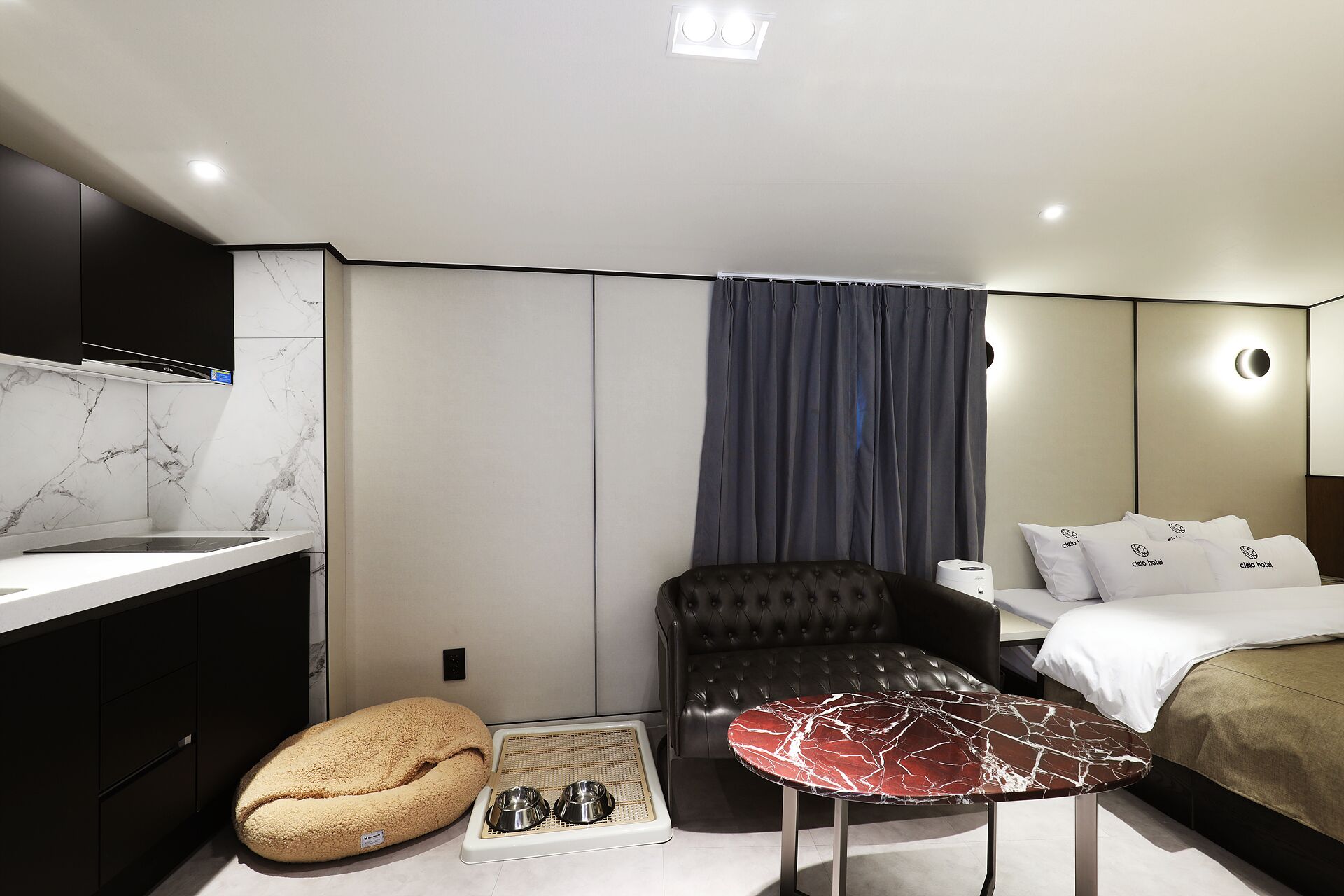 Habitación Confort | Escritorio, espacio para trabajar con un portátil, wifi gratis