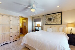 3 sovrum, strykjärn/strykbräda, internet och sängkläder