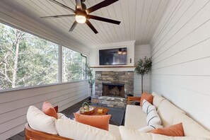 TV, peis og fotballspill