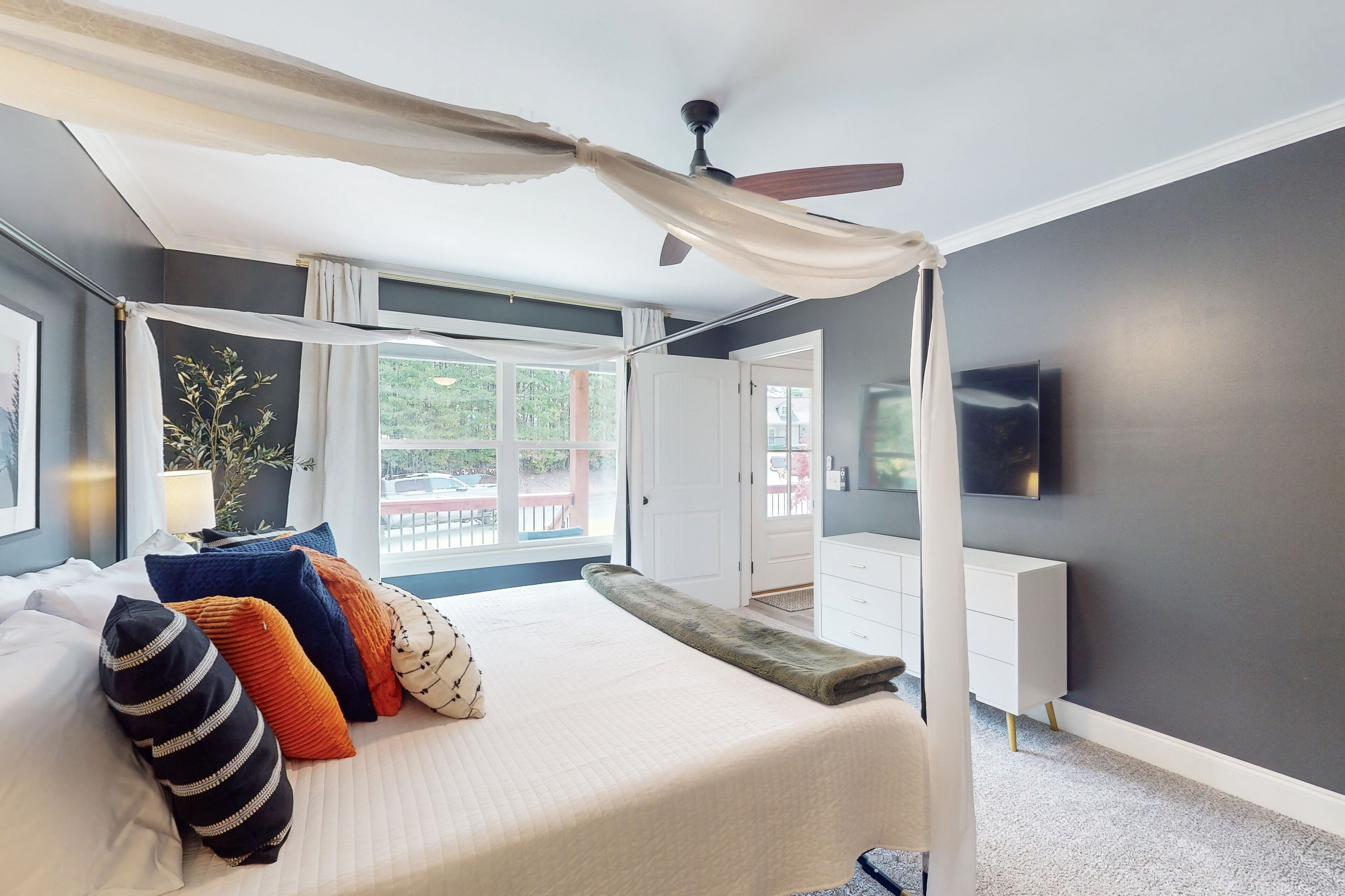 4 chambres, fer et planche à repasser, accès Internet, draps fournis