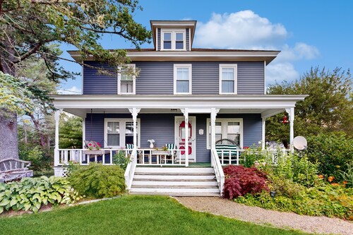 Coastal Serenity Retreat with Ocean Views, Spacious Porch and Modern Comforts