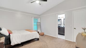 3 Schlafzimmer, Bügeleisen/Bügelbrett, WLAN, Bettwäsche