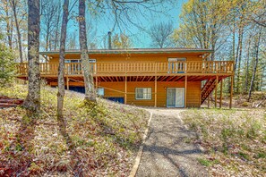 Exterior - Lakefront home with large patio, fire pit, & a provided kayak (Presque Isle)