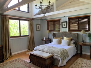 5 chambres, fer et planche à repasser, Wi-Fi gratuit, draps fournis