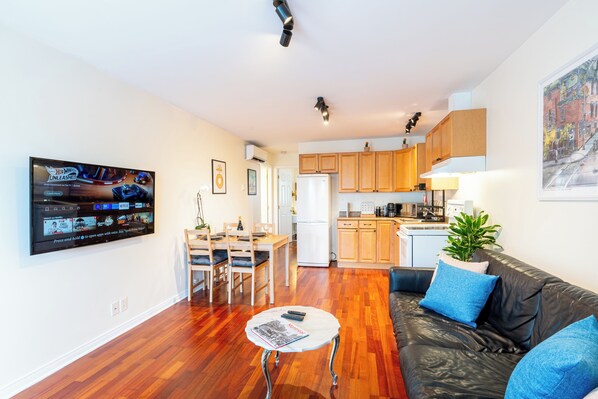 Smart TV, books