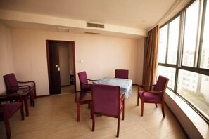 Room - Hangzhou Bay Hotel (Huangshan)