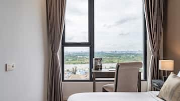 Premium bedding, minibar, desk, laptop workspace
