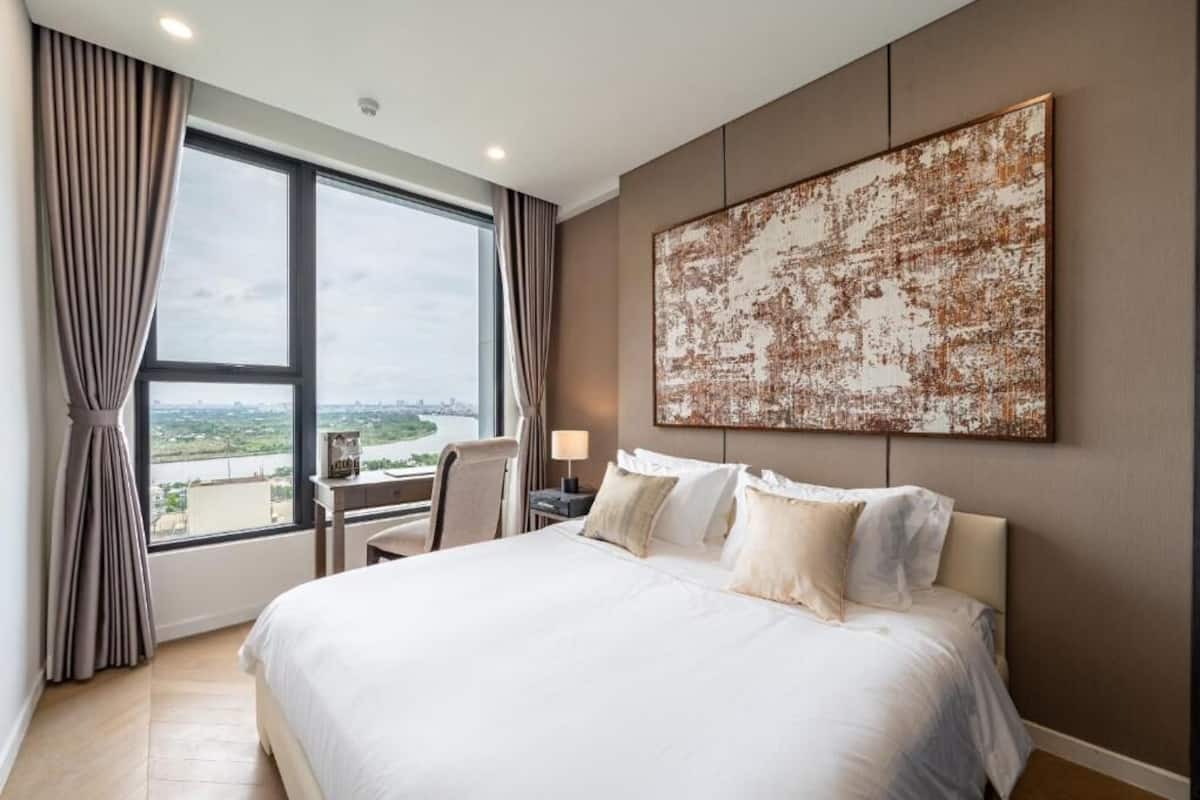 Apartamento, 3 quartos | Roupas de cama premium, frigobar, escrivaninha