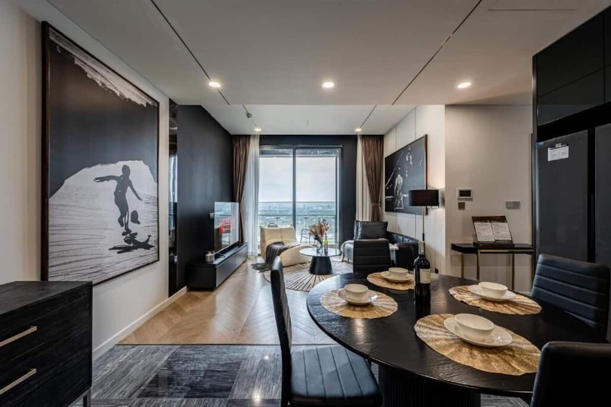 Apartamento, 3 quartos | Roupas de cama premium, frigobar, escrivaninha