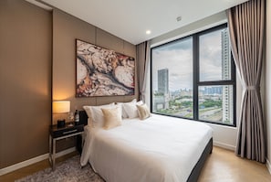 Ropa de cama de alta calidad, minibar y escritorio 
