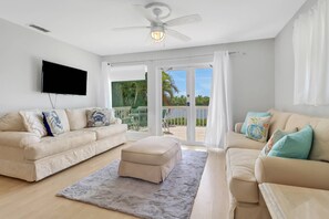 Unclassified image, 5 of 37, button