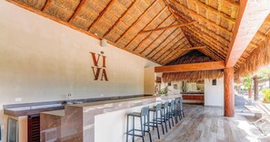 Bar (on property) - Rooftop Pool, Jacuzzi, Balcony, Gym, Sauna & Games (Tulum)