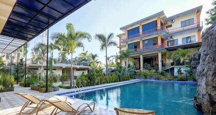 Grand Valonia Hotel Cafe & Park Jember