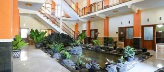 Grand Valonia Hotel Cafe & Park Jember