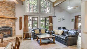 Living area - Forest-View Haven w/ Game Room: Tahoe City Gem! (Tahoe City)