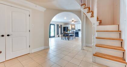 Group-Friendly Louisana Hideaway: Hunt & Fish!