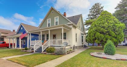 3 Mi to Cedar Point: Sunny Sandusky Home w/ Yard