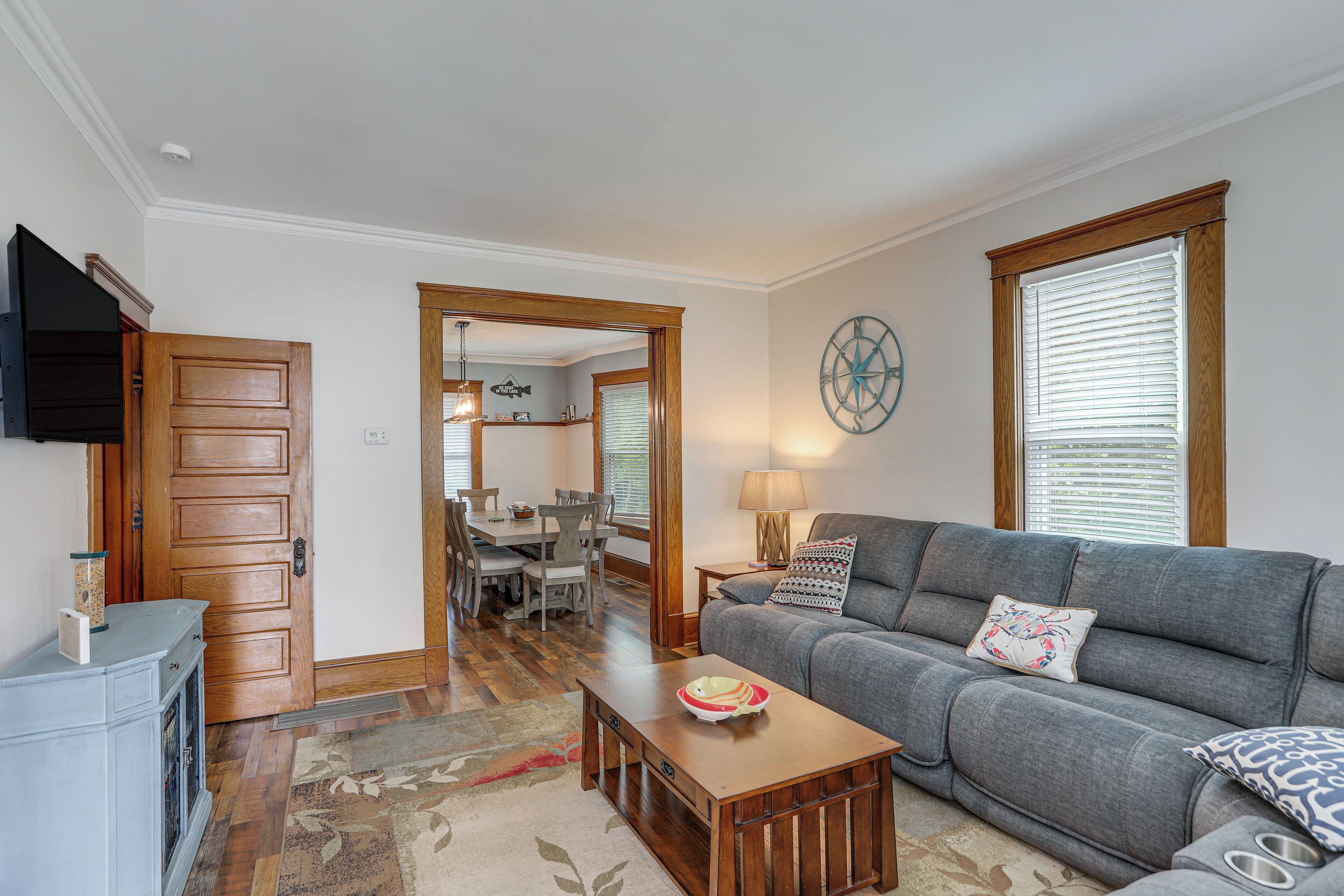 3 Mi To Cedar Point: Sunny Sandusky Home W/ Yard - Indoor Water Park, Sandusky