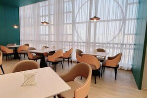 Dining - Meitian Holiday Hotel (Shaanxi University of Technology) (Hanzhong)
