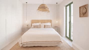 3 quartos, ferros/tábuas de passar roupa, Wi-Fi, roupa de cama