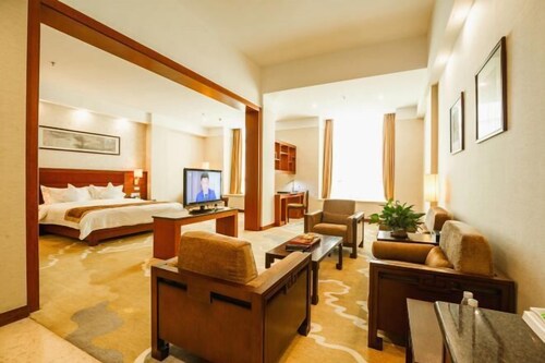 Hang Seng Business Hotel Dongguan (Huayang Lake)