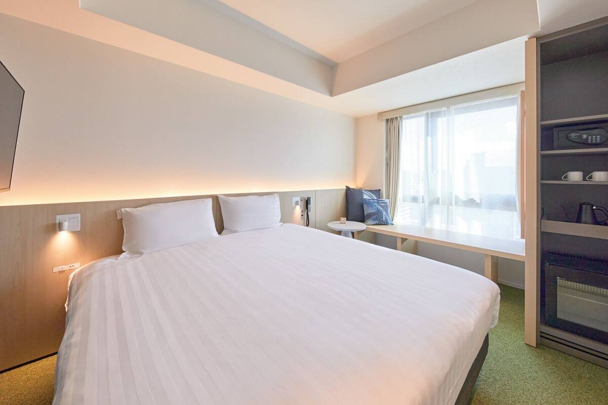 Caja fuerte, wifi gratis, ropa de cama