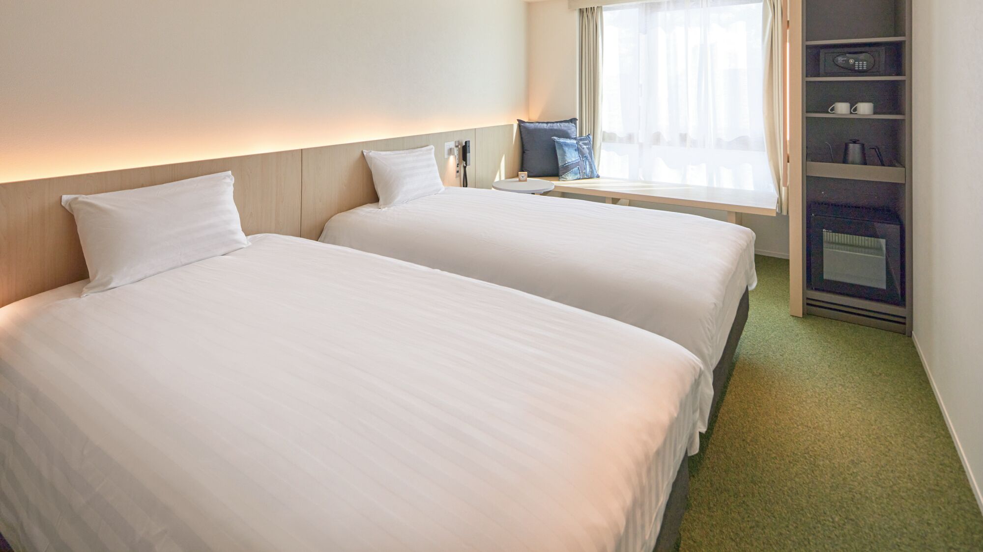 In-room safe, free WiFi, bed sheets