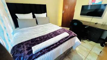 1 bedroom, iron/ironing board, internet