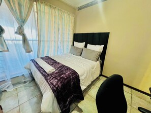 1 bedroom, iron/ironing board, Internet