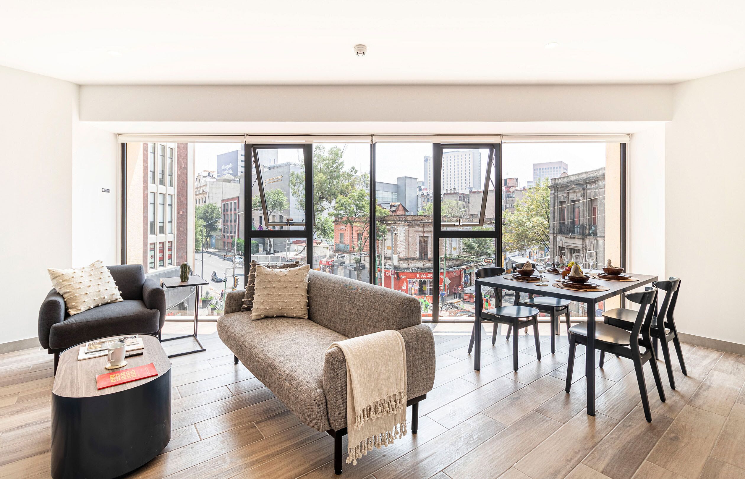 Télévision, espaces bureaux