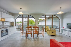 Perhehuoneisto, useita makuuhuoneita (Cesar's Karst Apartment Teran) | Sisätilat