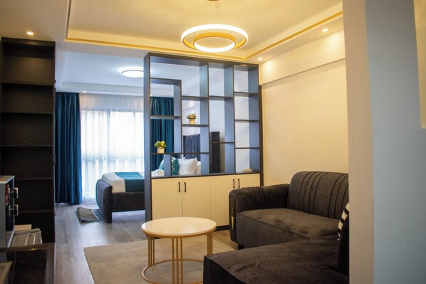 Deluxe Apartment | Living area - Alina Ridge Wonders Apartments (Nairobi)