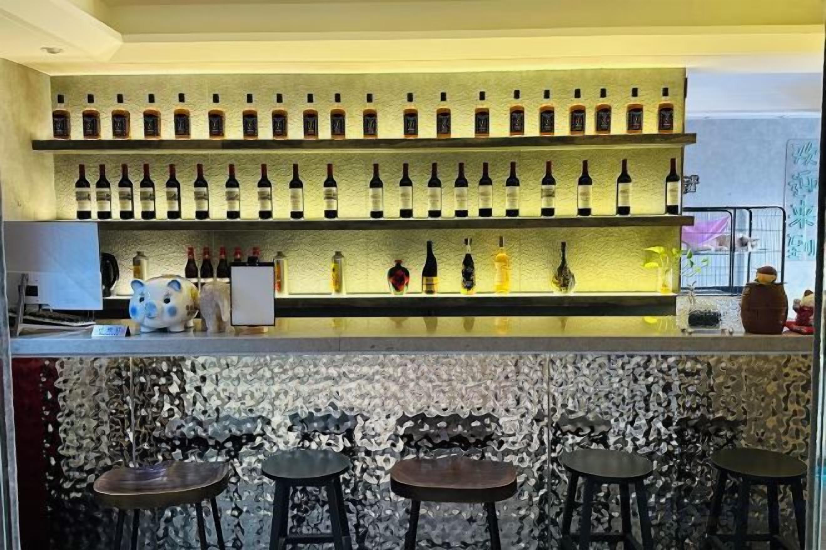 酒吧（店内）