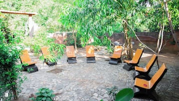 Vista frontal de la propiedad