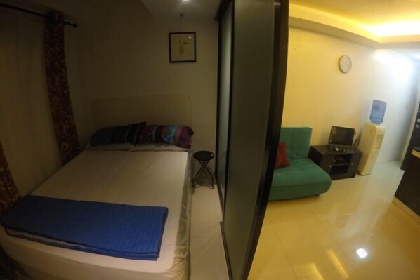 Room - La Casa Parañaque (Paranaque)