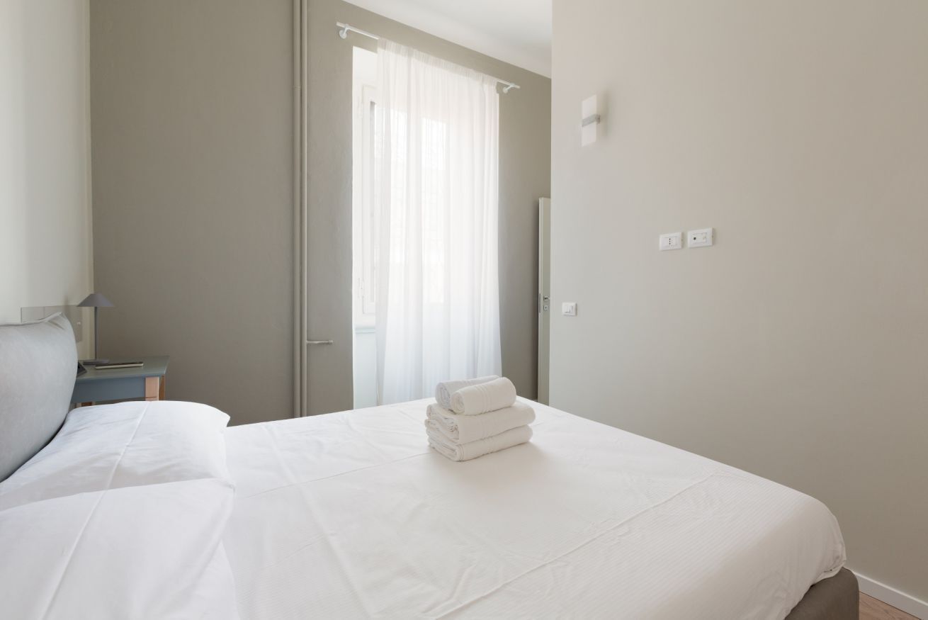 1 bedroom, desk, iron/ironing board, WiFi