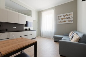 Living area - Washington Modern Apartment (Milano)