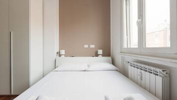 1 chambre, fer et planche Ă repasser, Wi-Fi, draps fournis