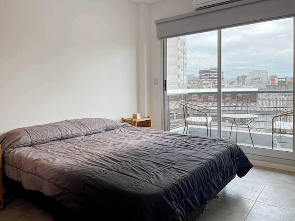 1 bedroom, iron/ironing board, internet, bed sheets