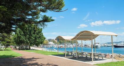 Portofino Nelson Bay with water views across Harbour and free parking