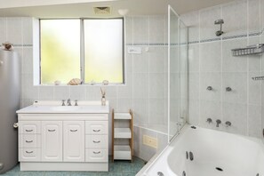 Dusche, Seife, Toilettenpapier