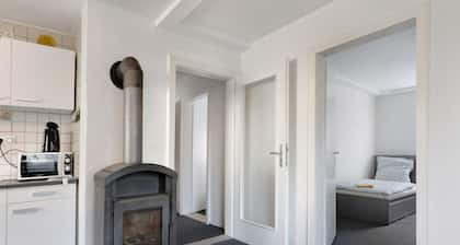 Ferienwohnung 'Yellow E'