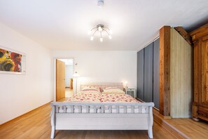 2 bedrooms, free WiFi, bed sheets