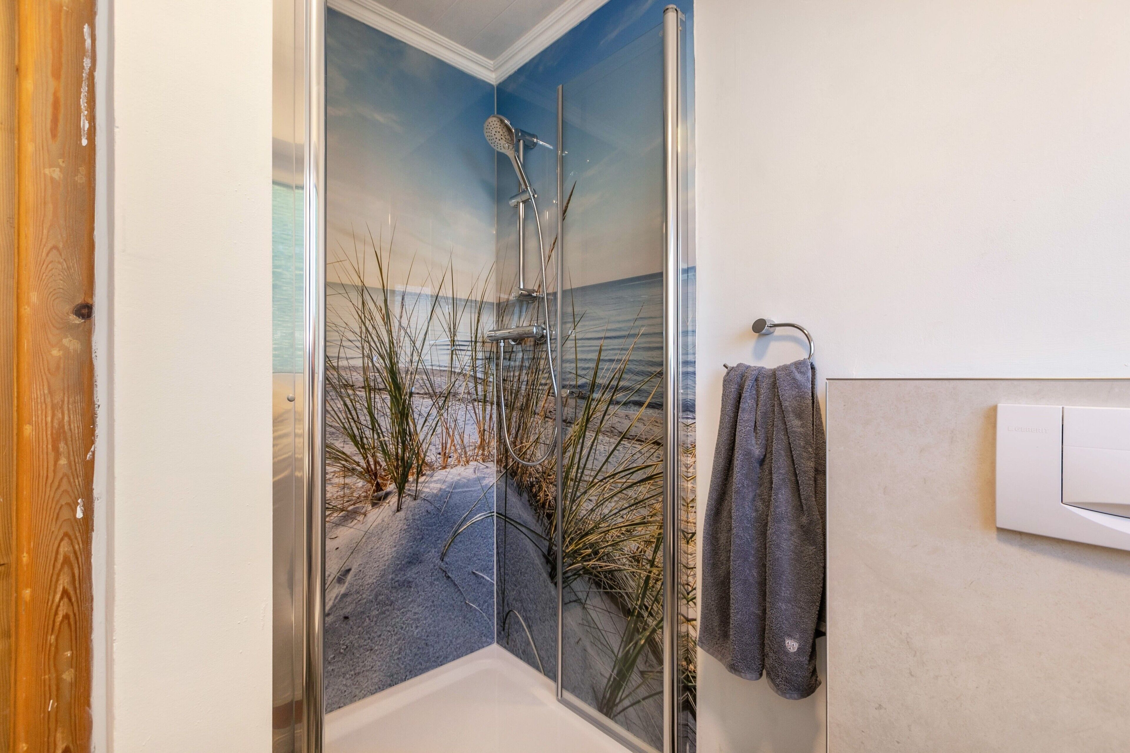 Een douche, een haardroger, handdoeken