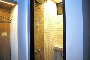 Chambre Double Deluxe | Salle de bain
