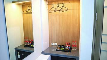 Deluxe Double Room | Minibar