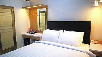 Quarto casal luxo | Escrivaninha, Wi-Fi de cortesia