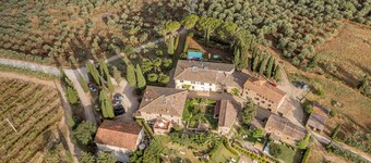Country retreat 18 people near Greve in Chianti in a Santo Stefano Winery. NEW!