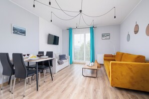 Appartement, 1 chambre, balcon | Salle de séjour